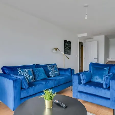 Lovely Riverside 2 Bed Apartment Leeds  Exterior photo
